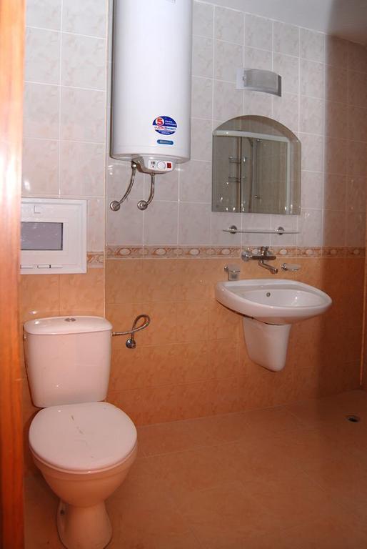 Gardenia Apartments Primorsko Bilik gambar
